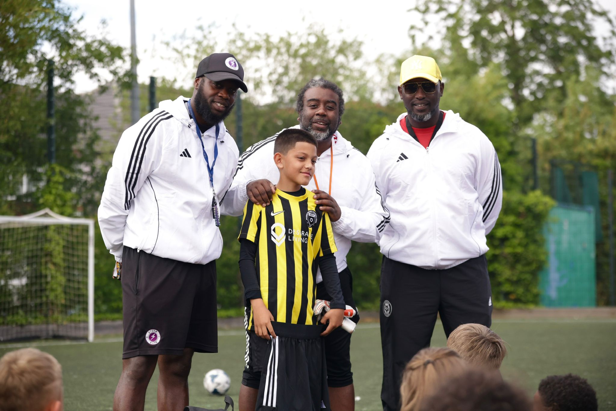 Group photo of all participants